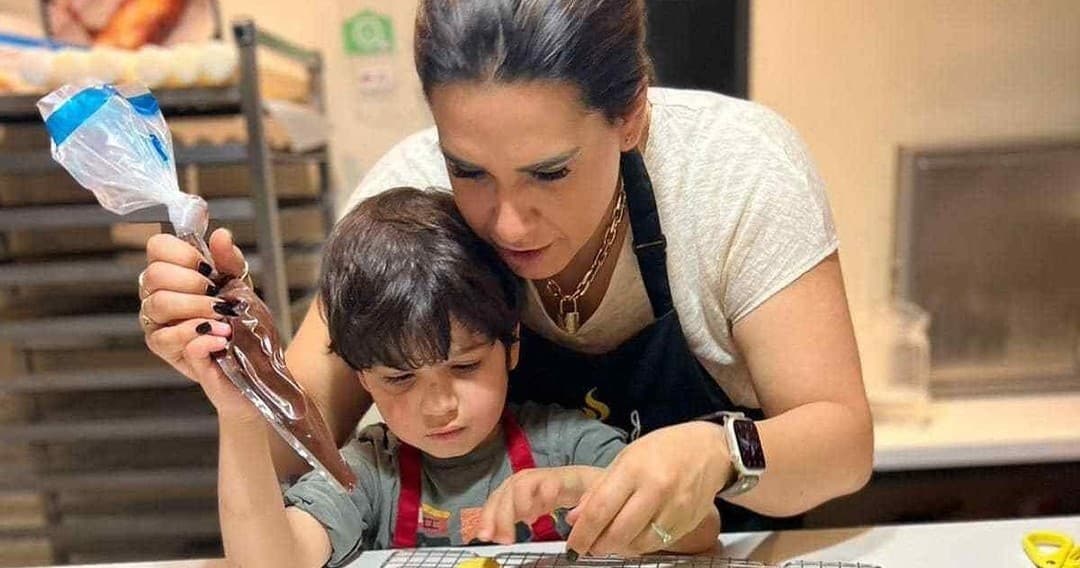 Master French Macarons with Kids: Family Baking Class in Paris photo 2