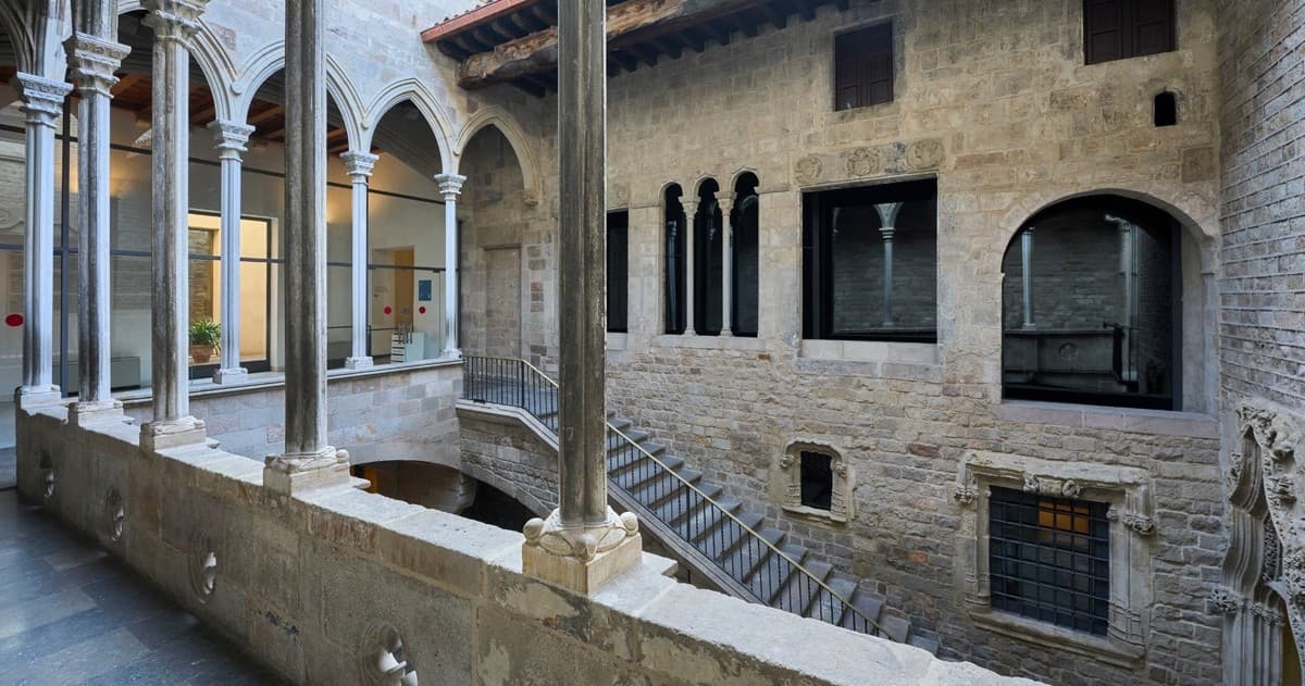 Art & Tapas Walking Tour in Barcelona with In Out Barcelona