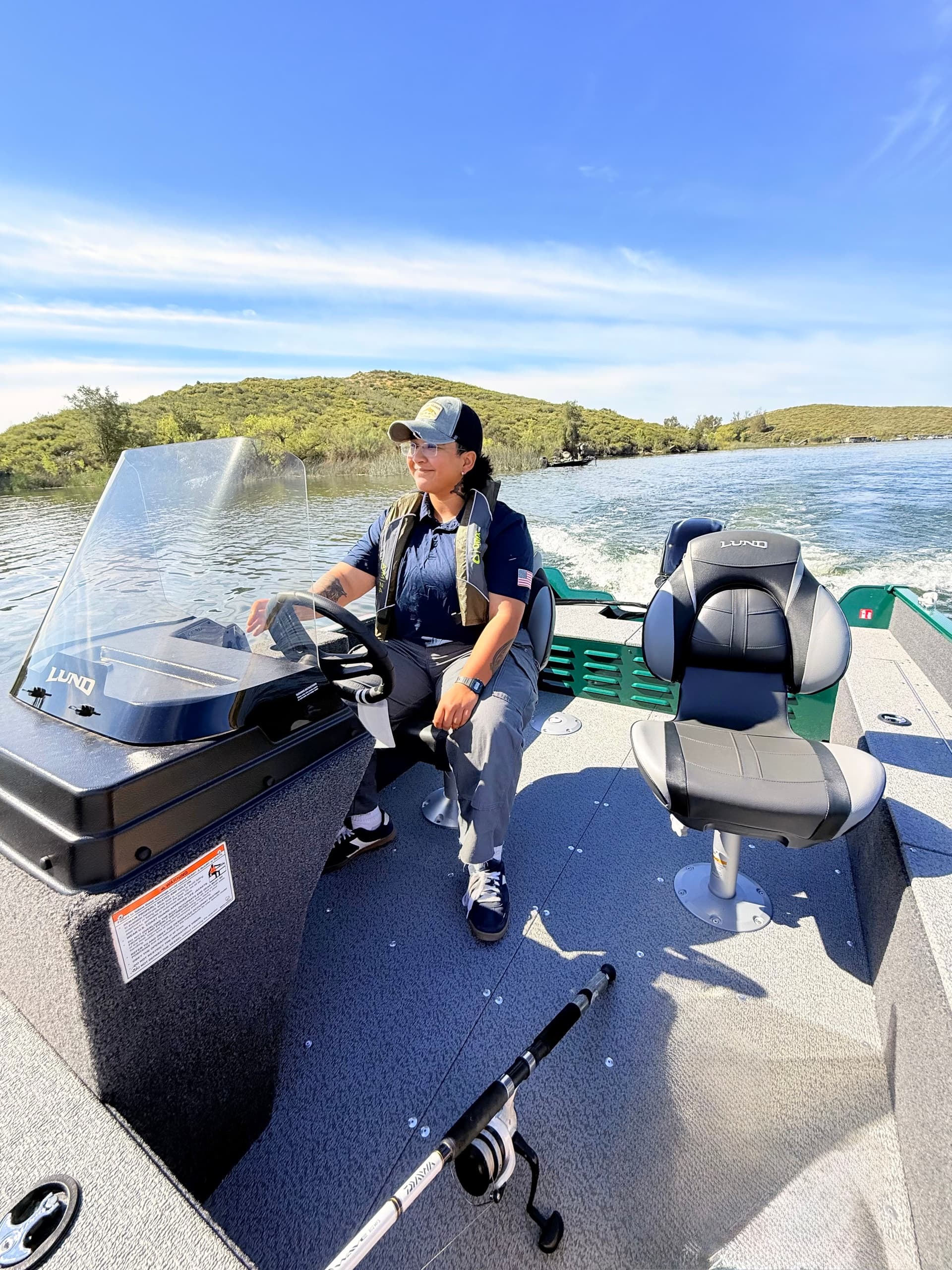 Premium Motorboat on Lake Skinner | California Boat Charters & Day Trips photo 2