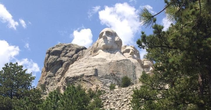 Private Mt. Rushmore & Flume Trail Hike in Rapid City