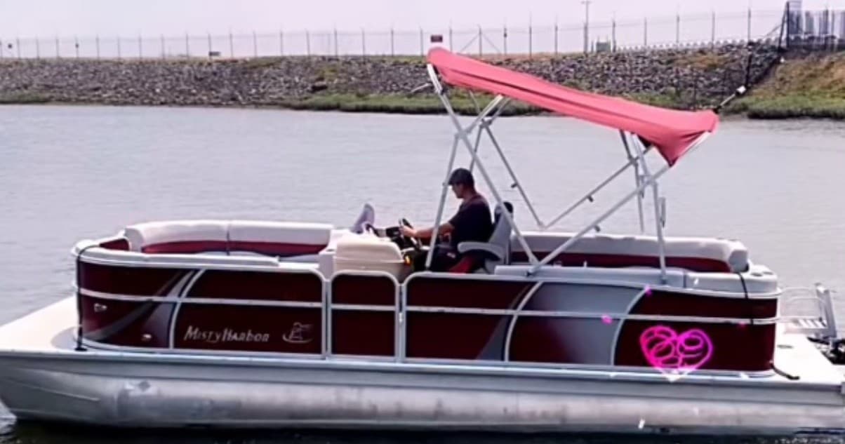 Pontoon Boat Rentals in Solomons, Maryland