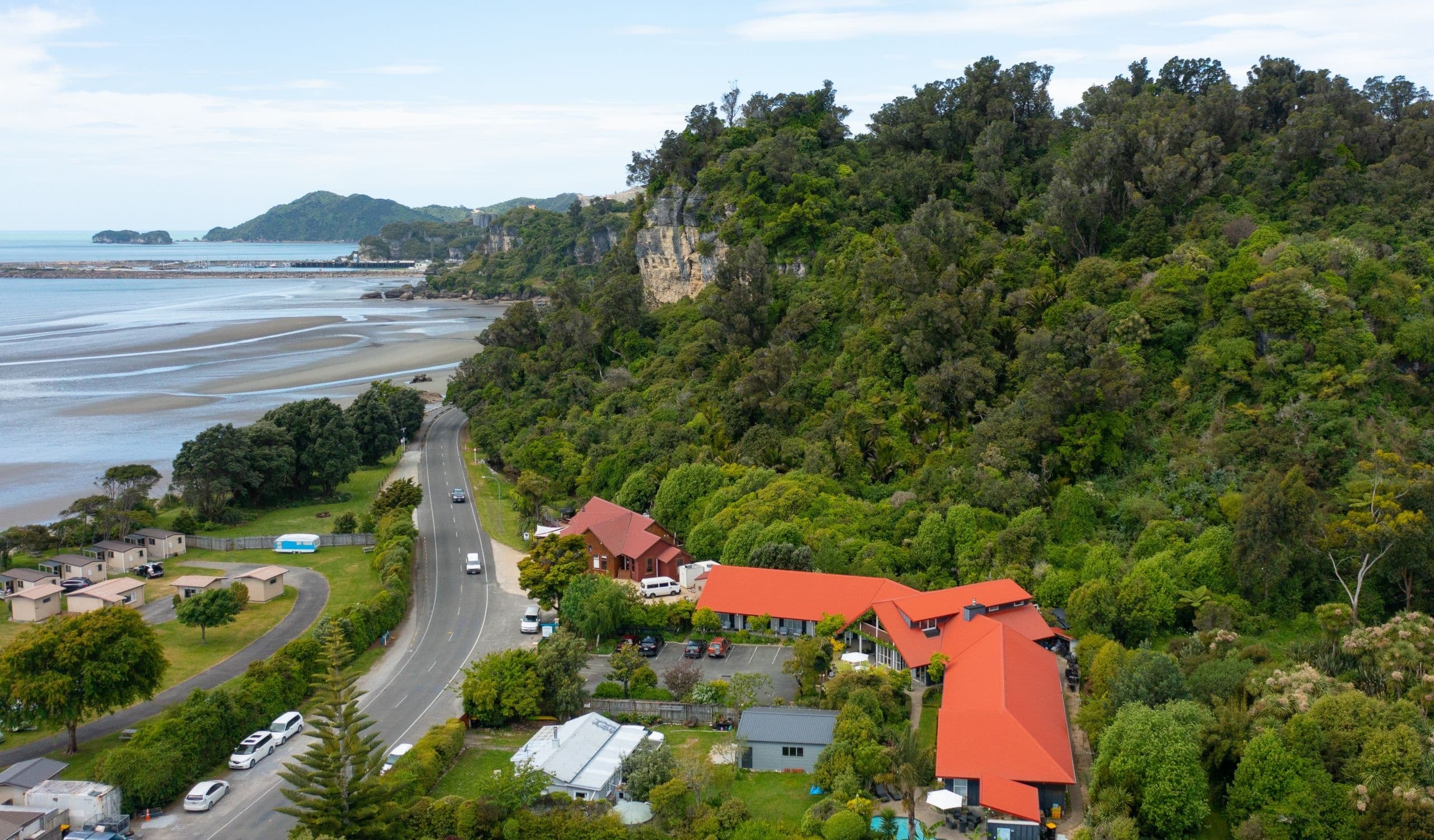 Scenic Helicopter Transfers with Helicopters Nelson