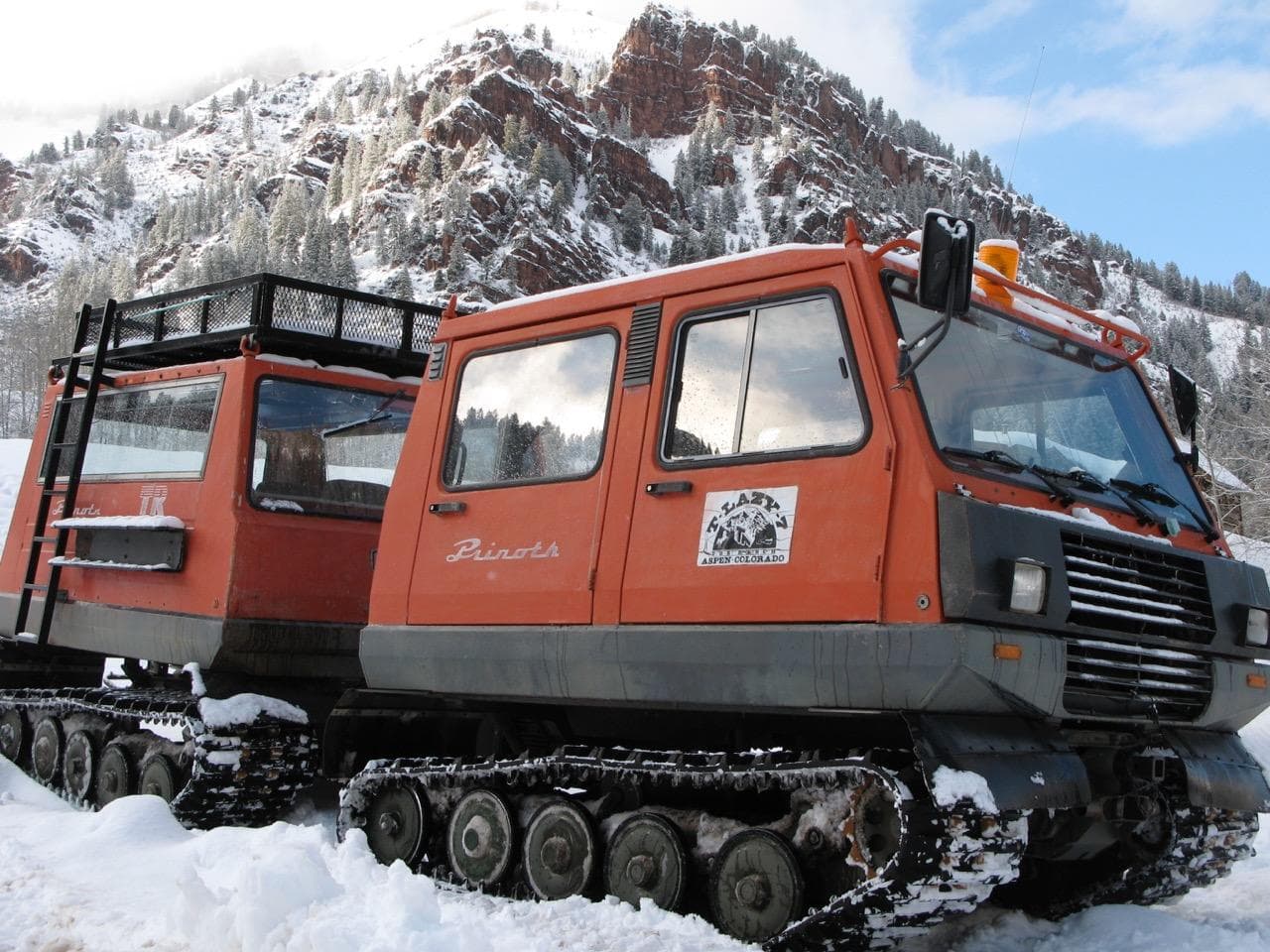 Snowcat Tour to Maroon Bells in Aspen, Colorado