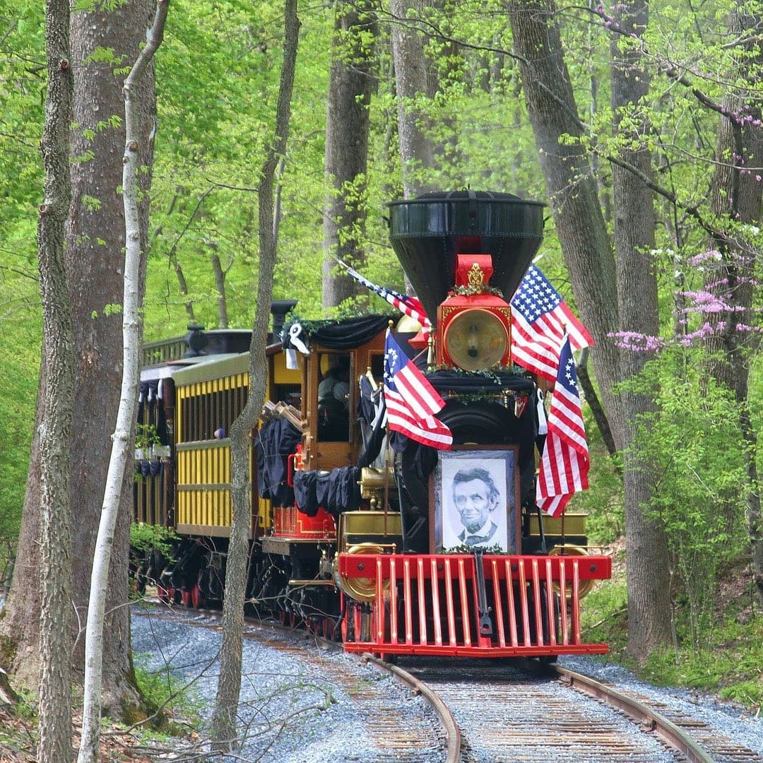 Ride, Dine, Remember: Lincoln Funeral Train VIP Dinner at Stone Gables Estate photo 2