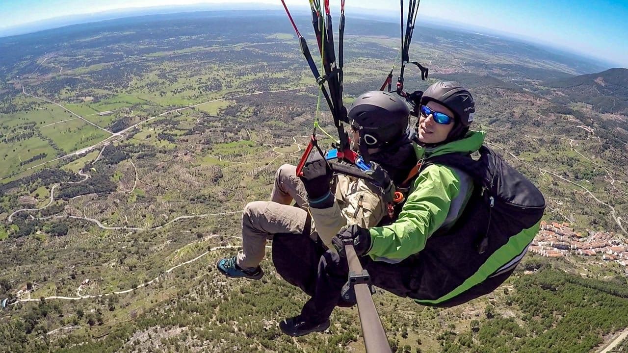 Tandem Paragliding Over Guadarrama and Gredos: Arcones, Somosierra & Cebreros
