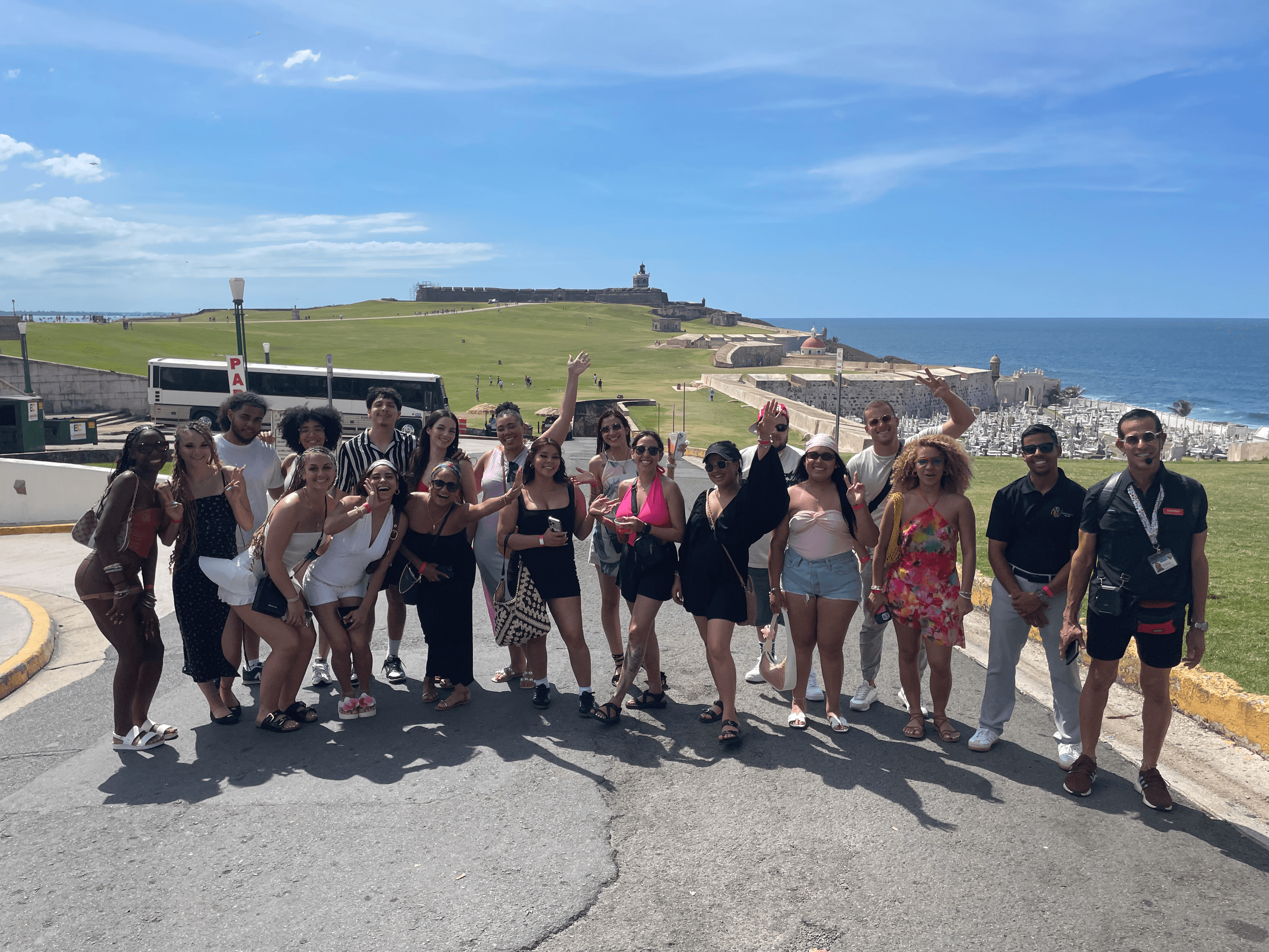 La Perla Bar Crawl: Authentic Puerto Rico Nightlife in Vieques