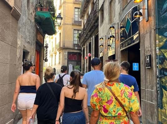 Walking Barcelona’s Gothic Quarter: Roman Walls, Hidden Courtyards & Civil War Scars photo 1