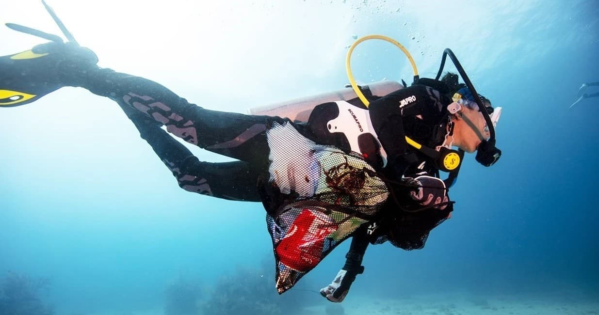Dive Against Debris with Nike Diving in Mazzarò, Sicilia