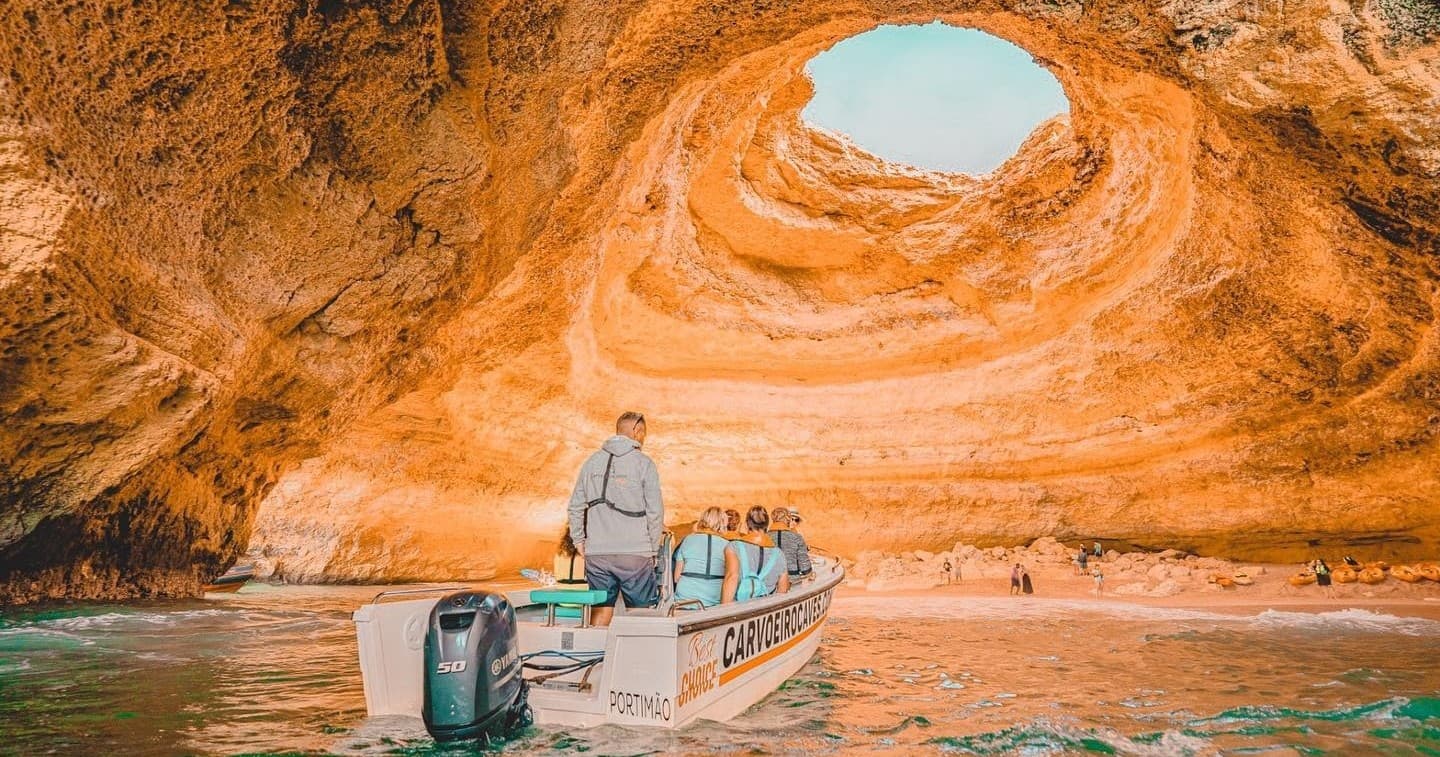 Benagil & Praia da Marinha Boat Tour by Carvoeiro Caves