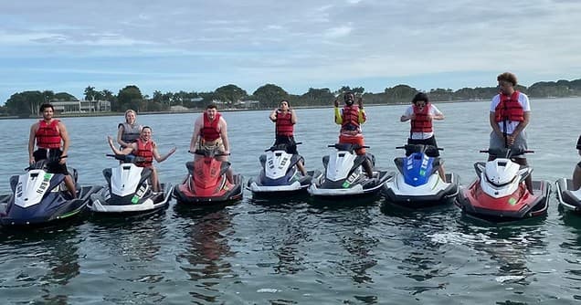 Cruise Miami in a Polaris Slingshot: The Ultimate Open-Air Adventure photo 1