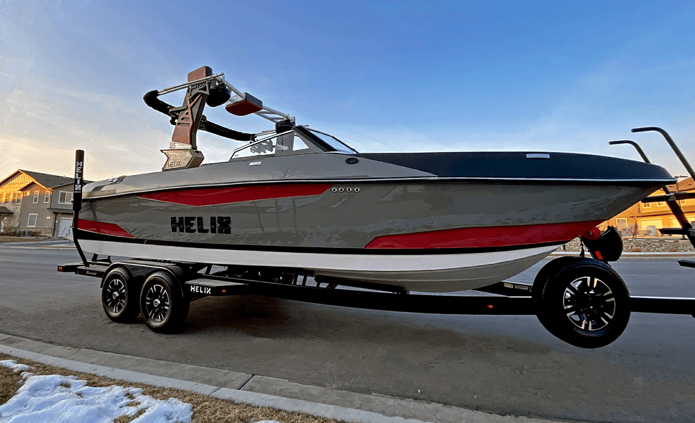 Boat Charters at Lake Powell: Helix HX25 Adventure