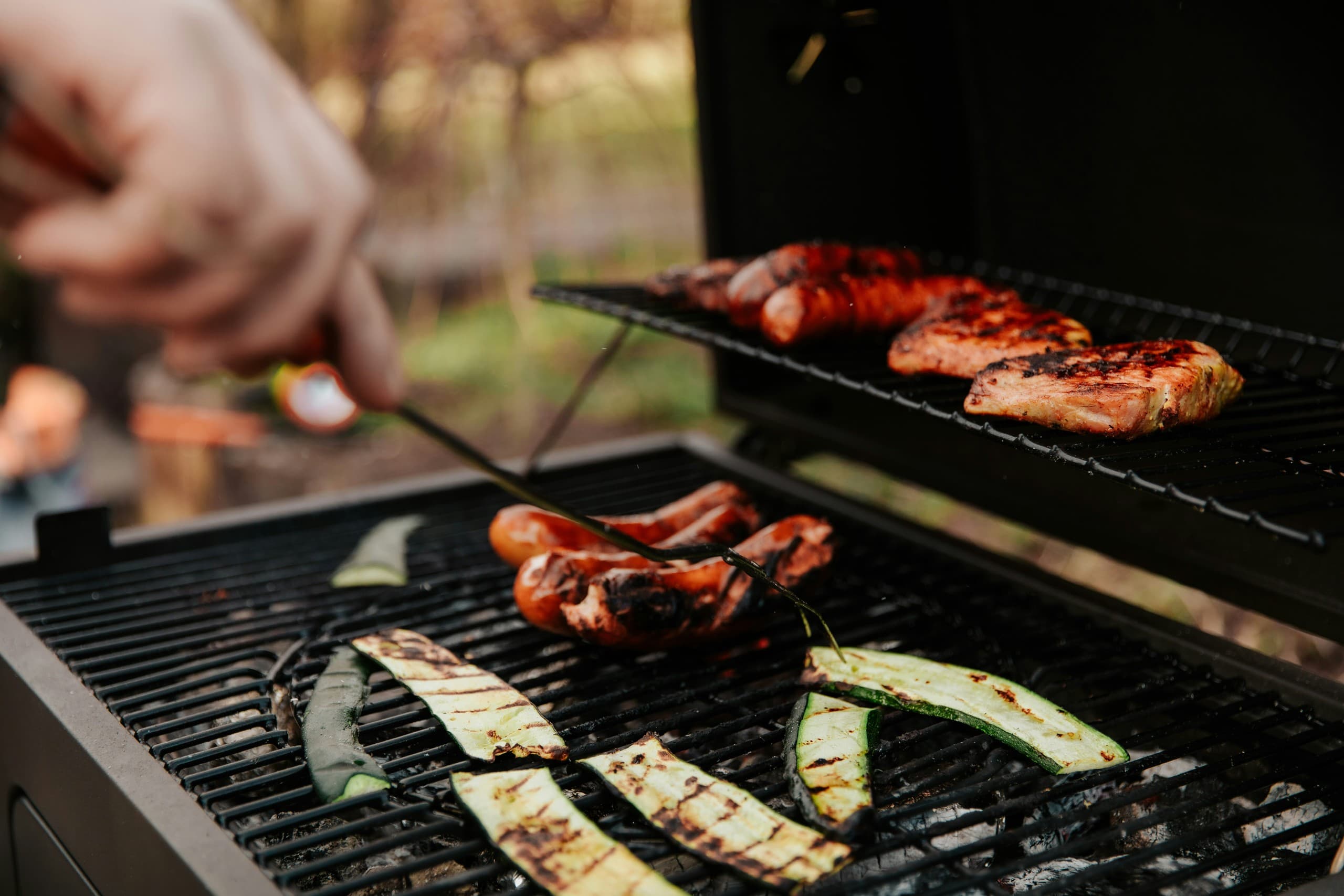 Grill by the Water in Kilpisjärvi: Tundrea Kaasugrillin vuokraus for Easy Outdoor Dinners