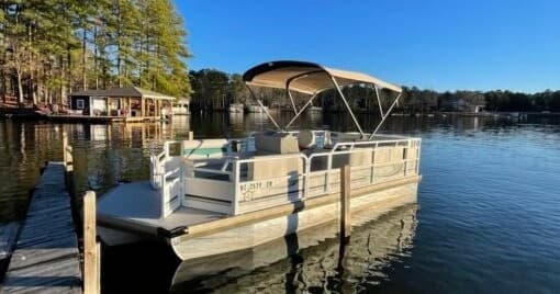 22' JC Tritoon Pontoon Rental on Lake Gaston (Henrico, NC) — Tubing Allowed