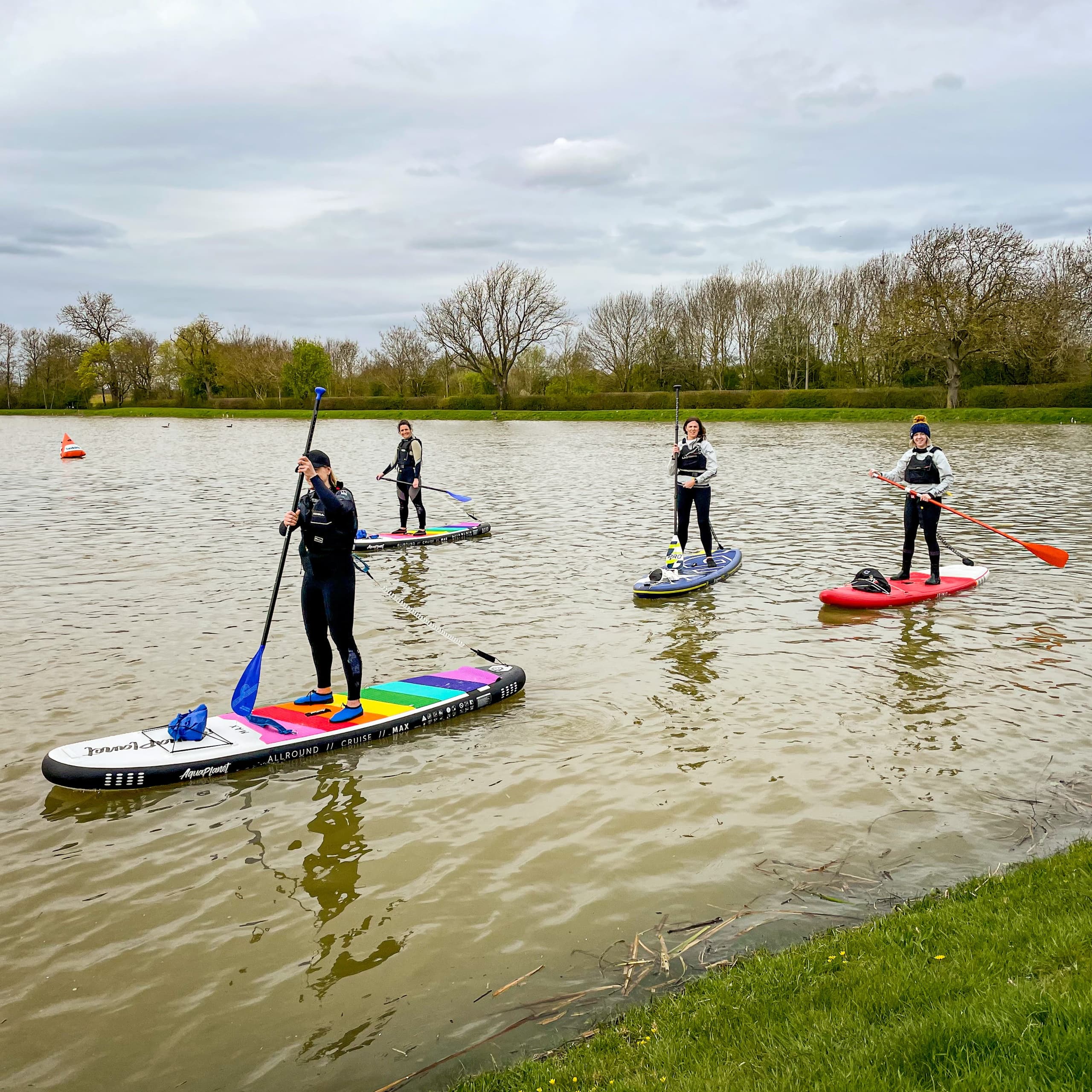 Christmas Paddle on a Scenic Lake near Melton Mowbray photo 3