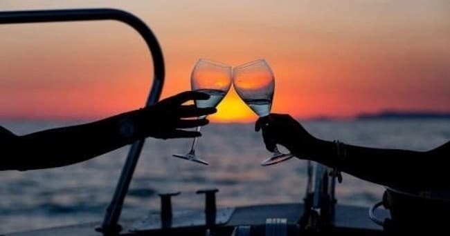 Sunset Bay Boat Tours with Sea You Aboard in Campania