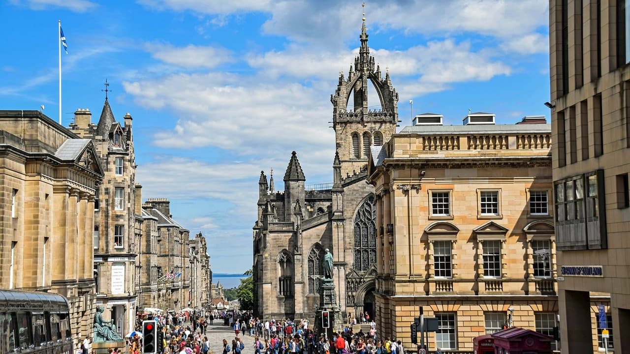 Edinburgh Old Town Walking Tour by Tourschottland