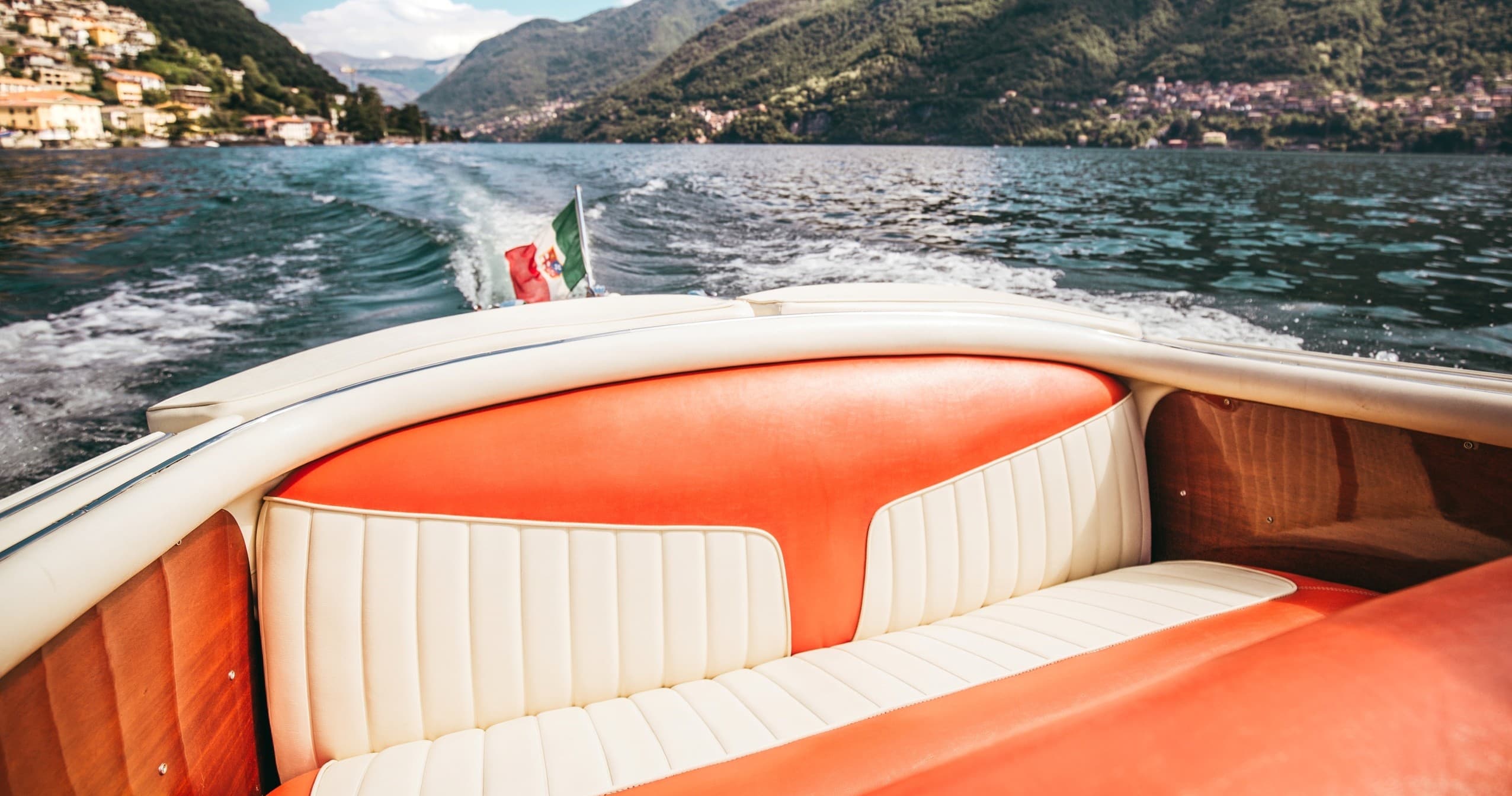 Lake Como Boat Tour by Riva Ariston: Discover Iconic Views