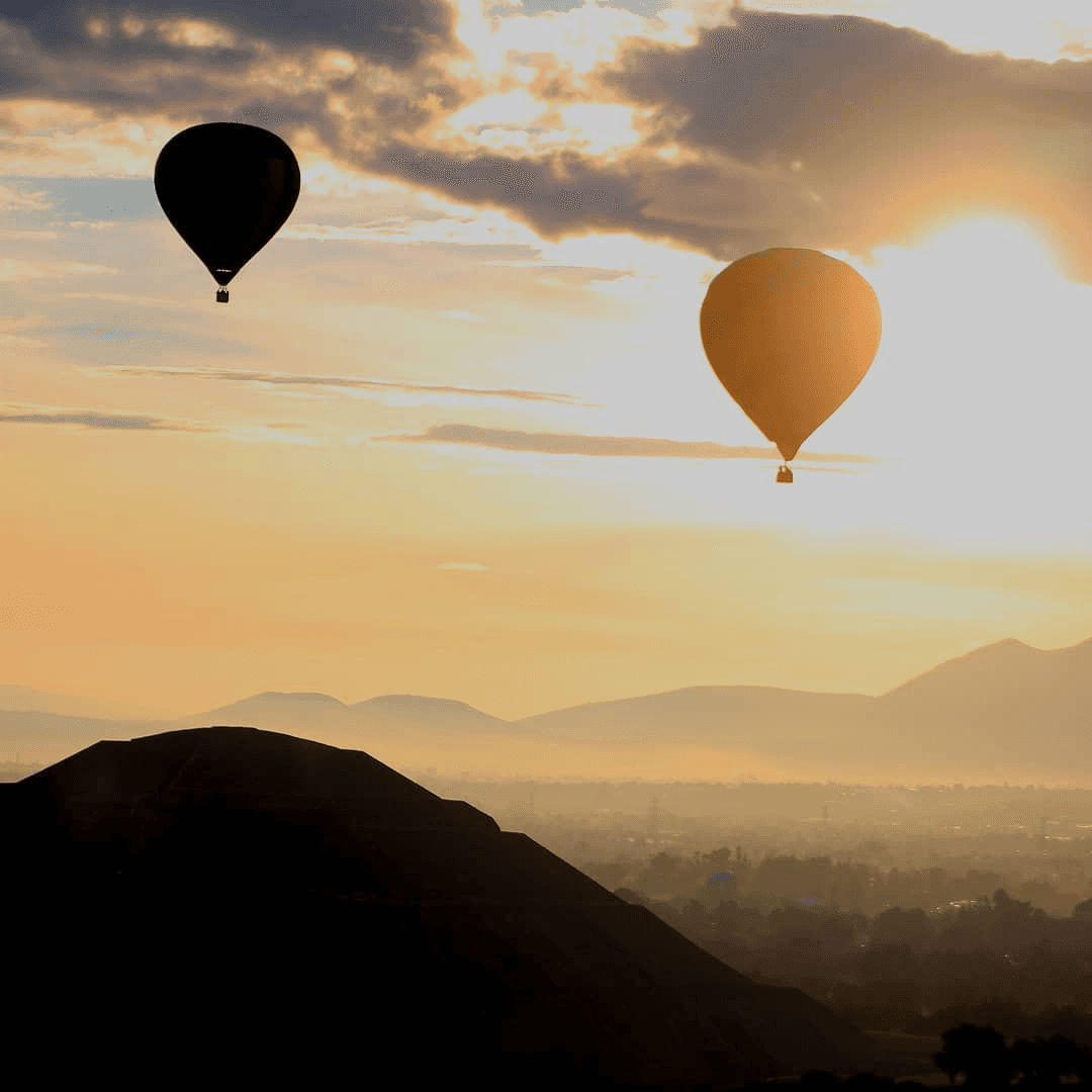 Hot Air Balloon Ride & Romantic Ring Delivery in Teotihuacán