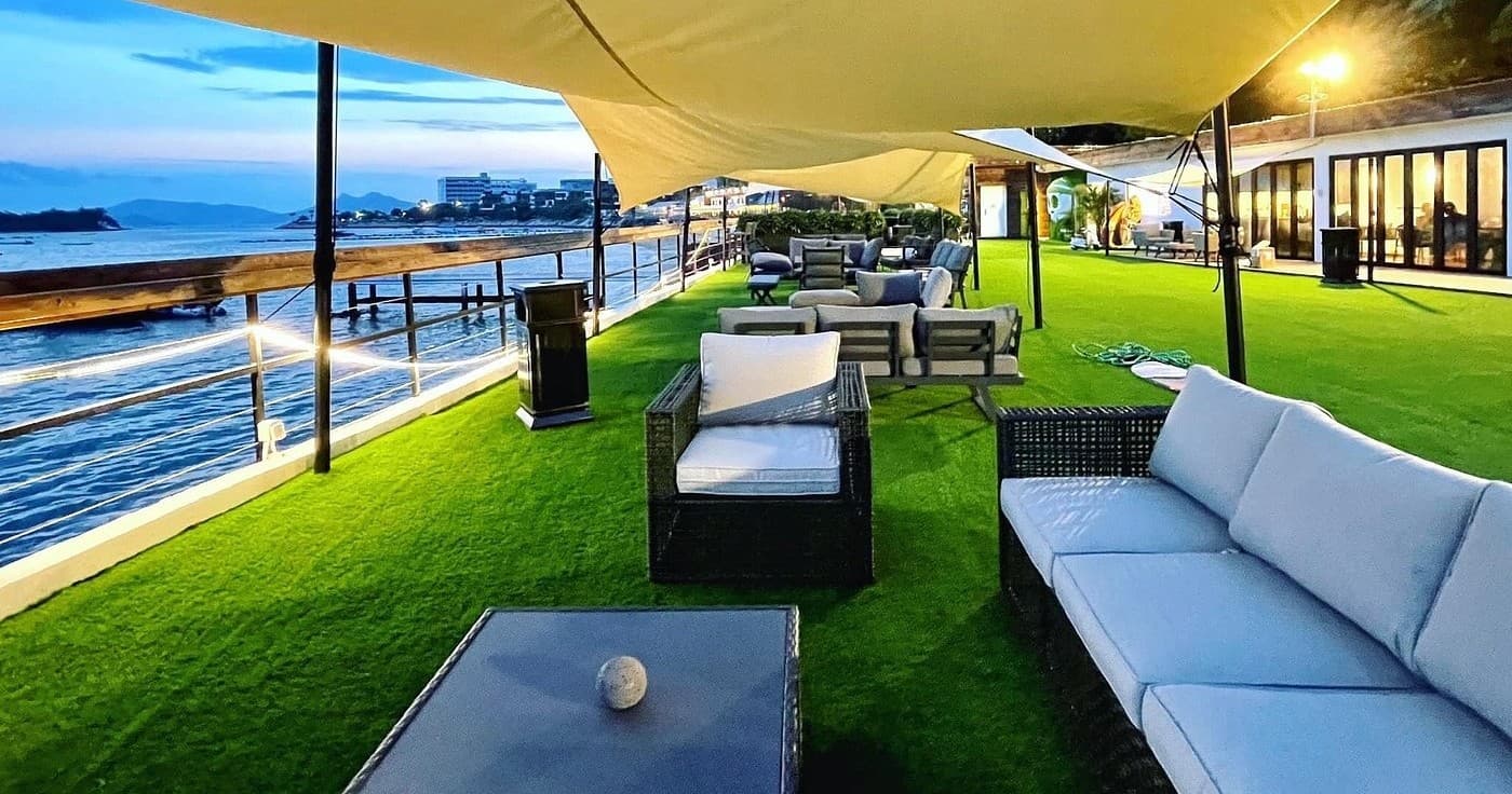Ultimate Private Beach Cabana Tour at Sai Wan and Sharp Island, Hong Kong