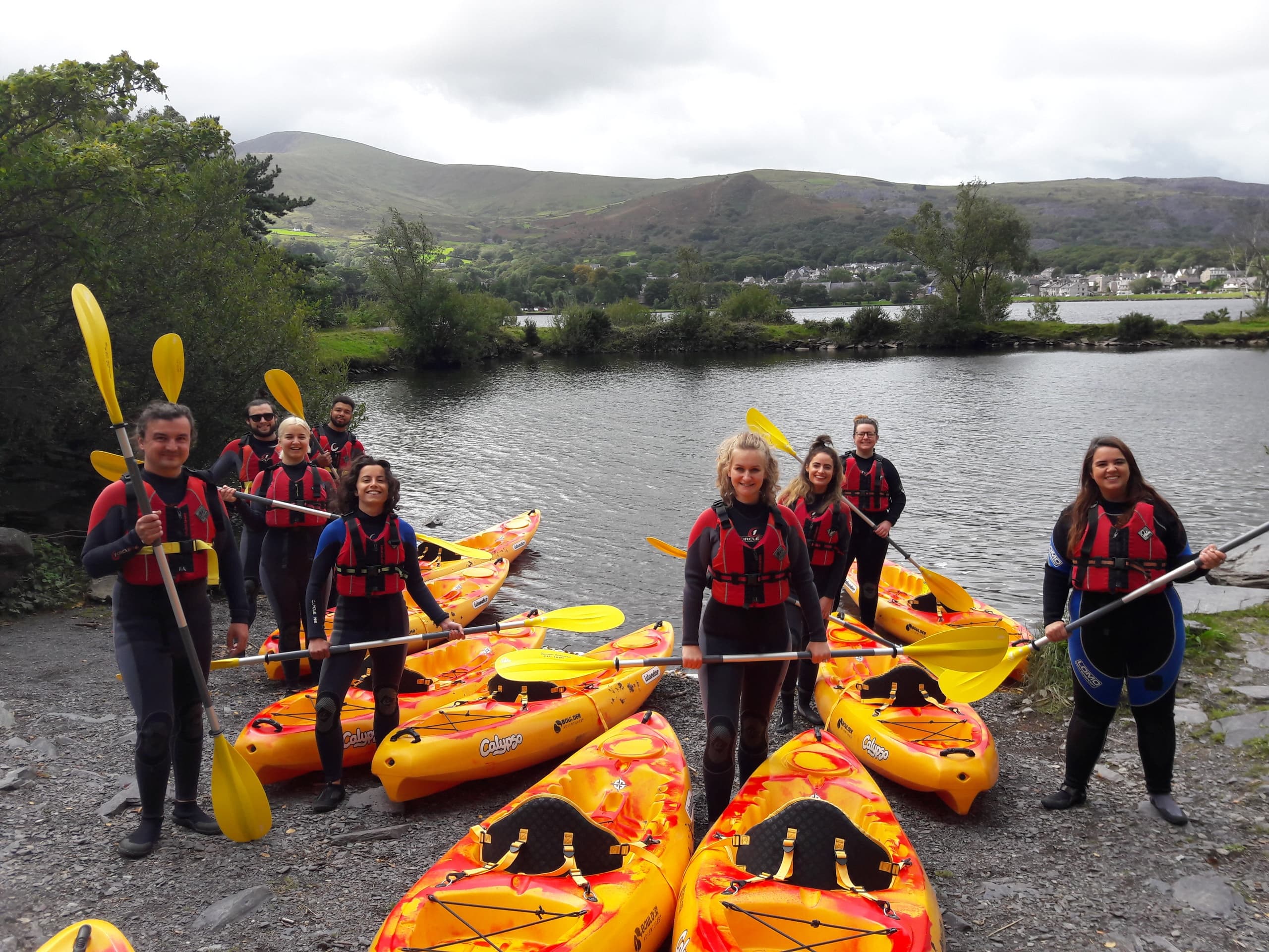 Paddle Llyn Padarn: Kayak Hire in Llanberis for Three-Hour Snowdonia Lake Adventures