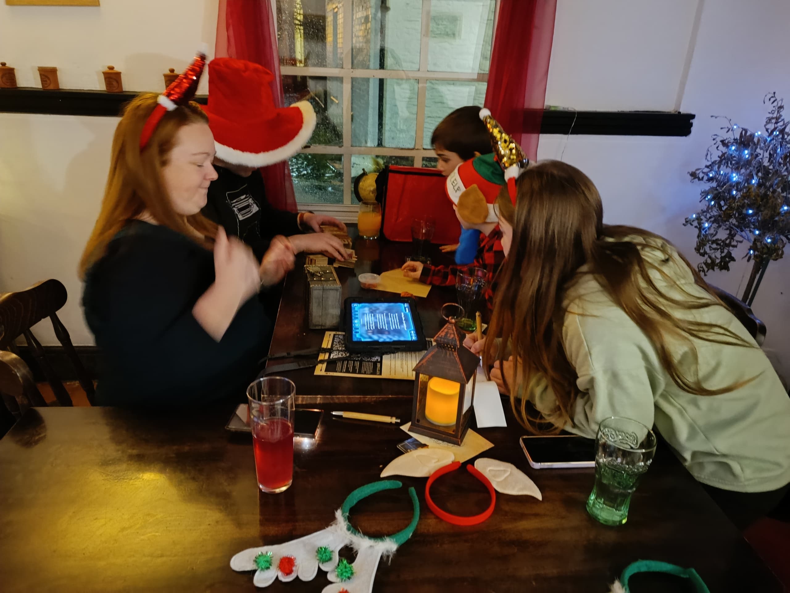 Christmas Escape at Jesse's Bar: AR Puzzle Adventure in Llanidloes photo 3