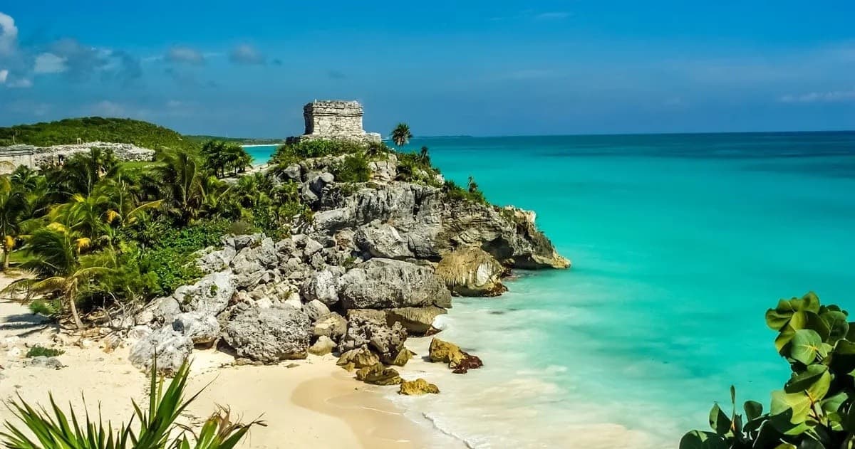 Chichen Itza & Tulum Adventure with Amigo Tours Cancún