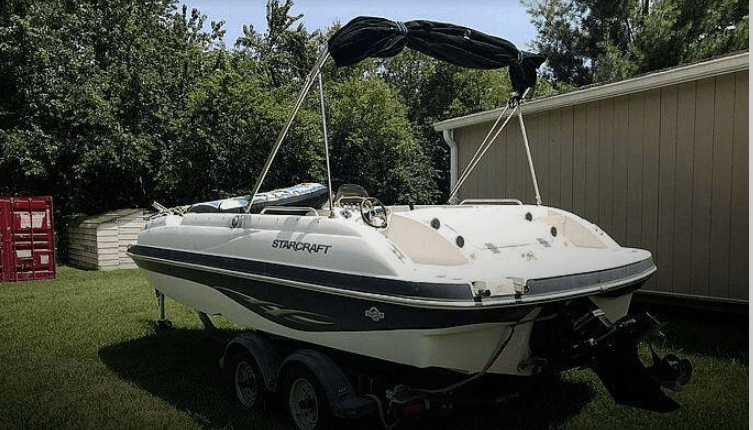 Starcraft Aurora Deckboat Rental in Mound, Minnesota