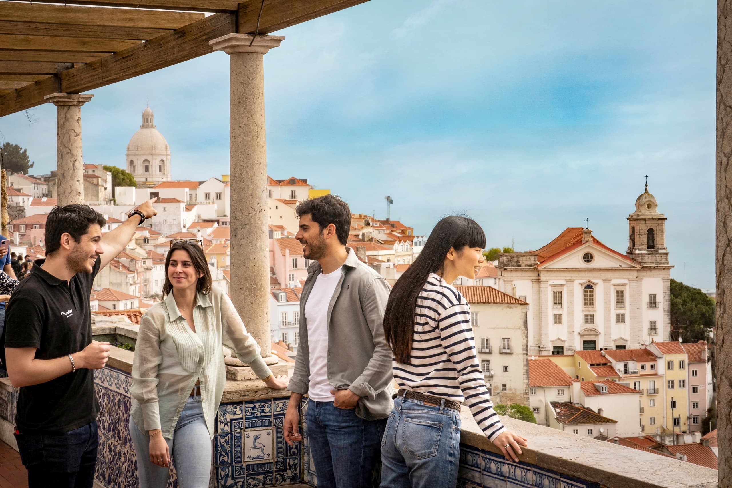 Lisbon Walking & Boat Tour with World Experience