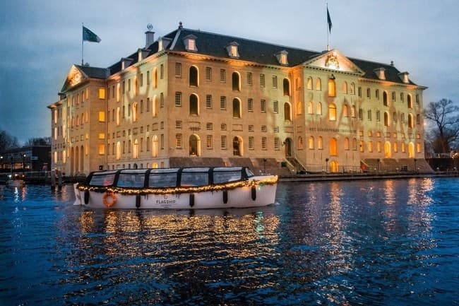 Amsterdam Light Festival Cruise by Amsterdam Boat Experience