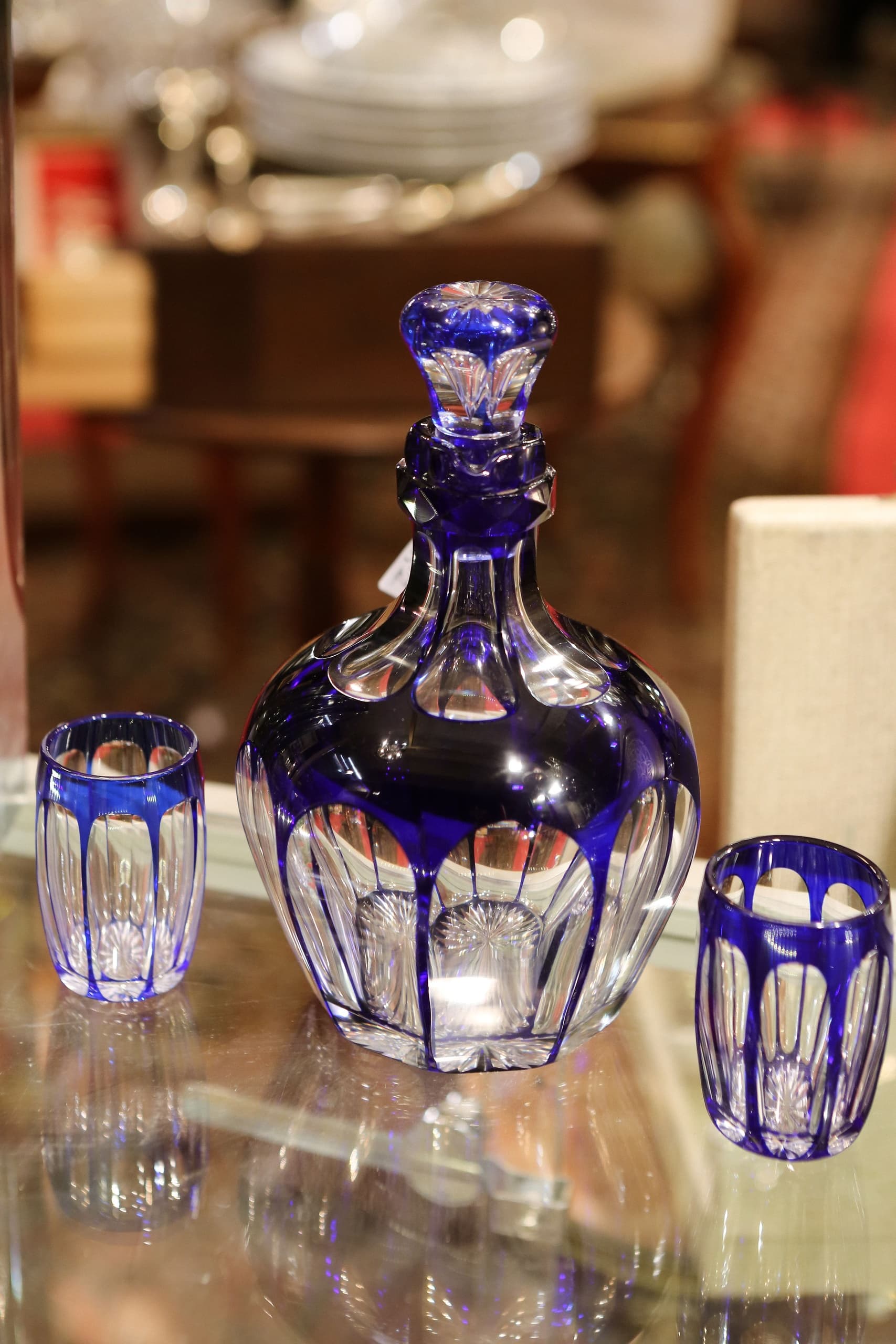 Antiques and Treasures Tour with Bordeaux Walking Tours