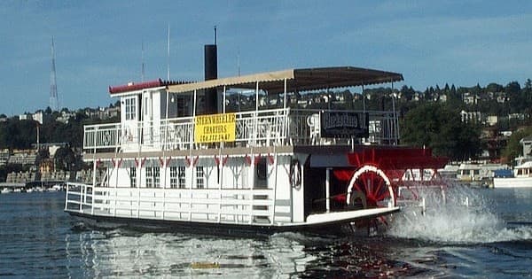 Sternwheeler Charters team