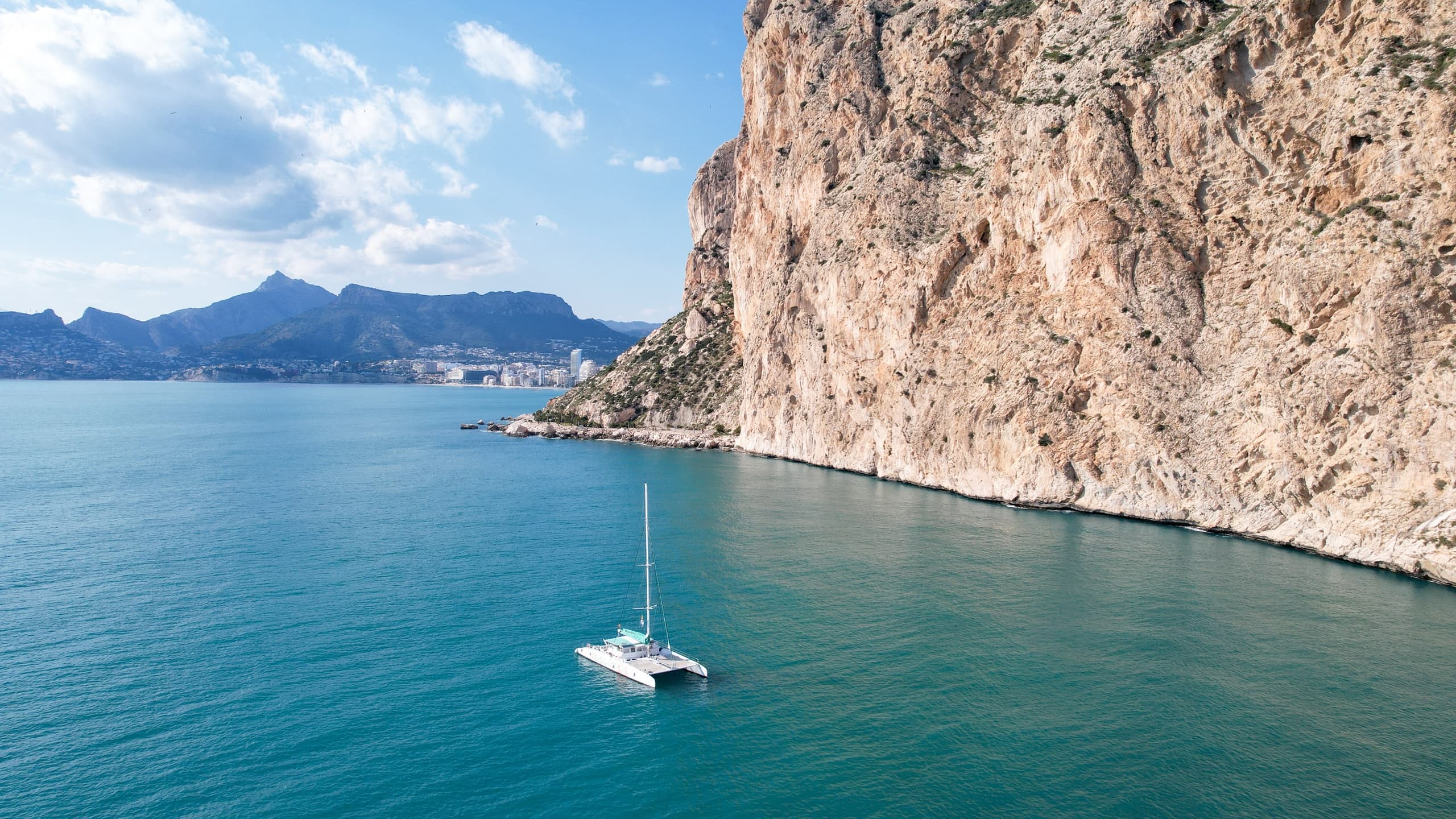 Peñón de Ifach Catamaran Tour by Mundo Marino Grupo