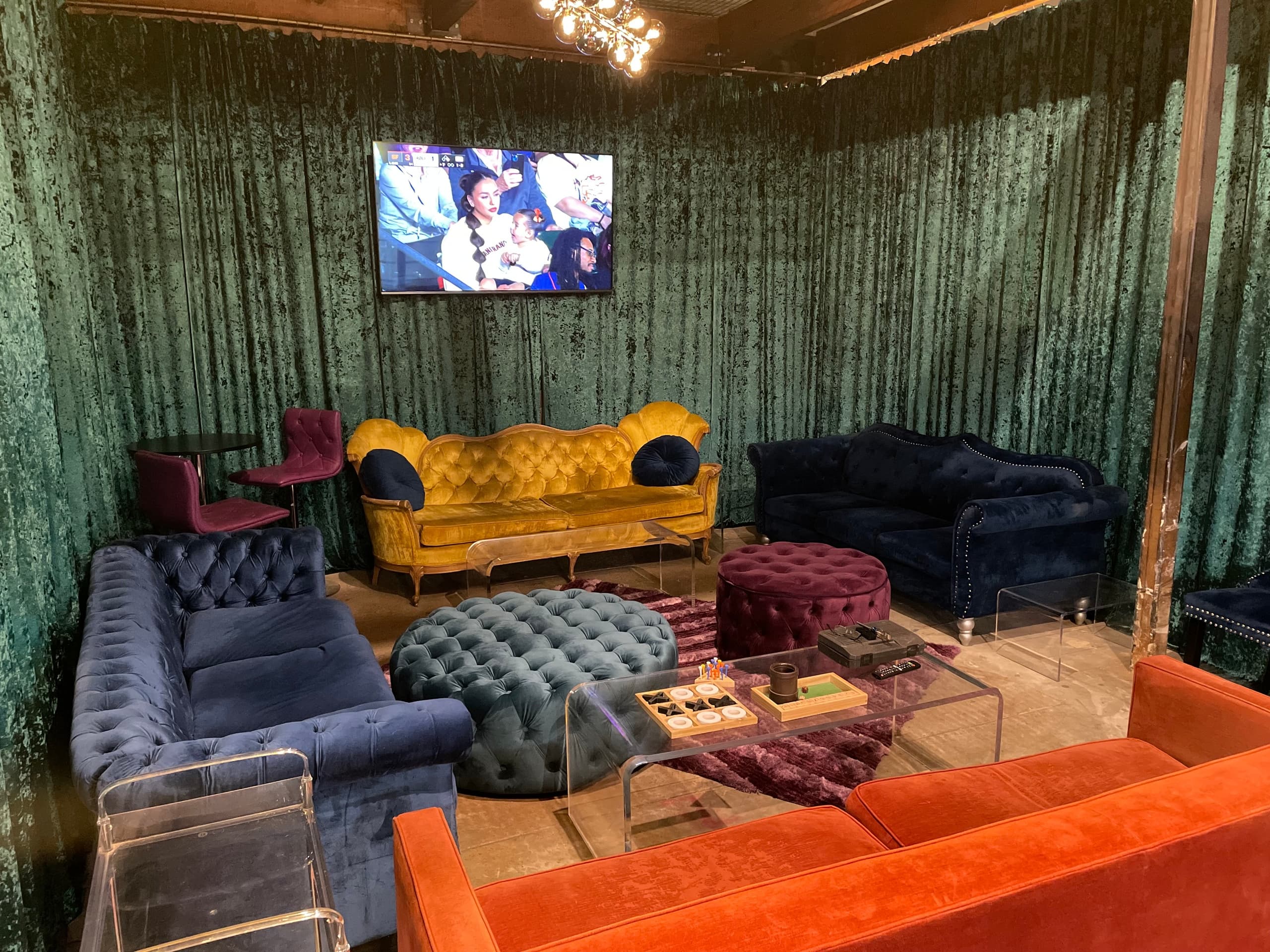 Velvet Lounge Sacramento: Private Relaxation & Celebration Spot