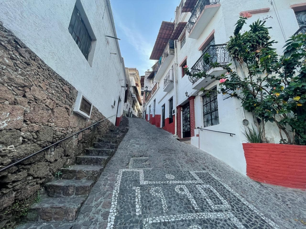 Cultural & Walking Tour in Taxco with Private Guide