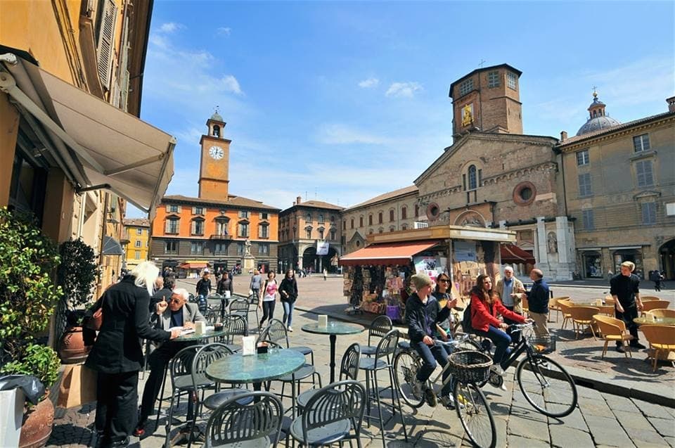 Cultural Walking Tour in Reggio Emilia by Free Walking Tour Italia