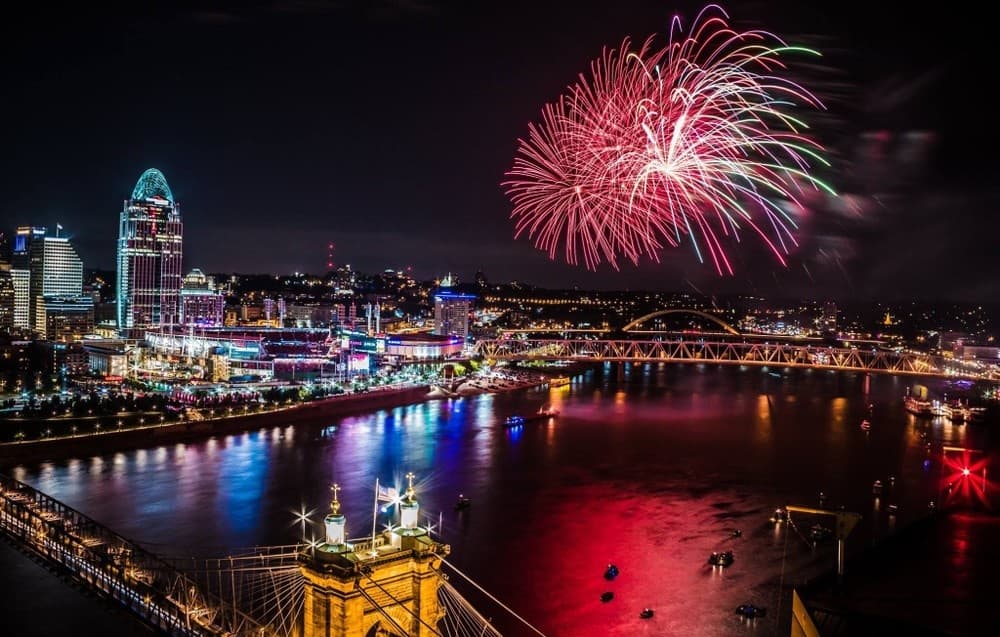 Fireworks Cruise with SS Tiki Tours in Newport, Kentucky