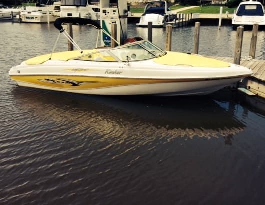 Explore New Buffalo Waters with a Flexible Rinker 21' Boat Rental