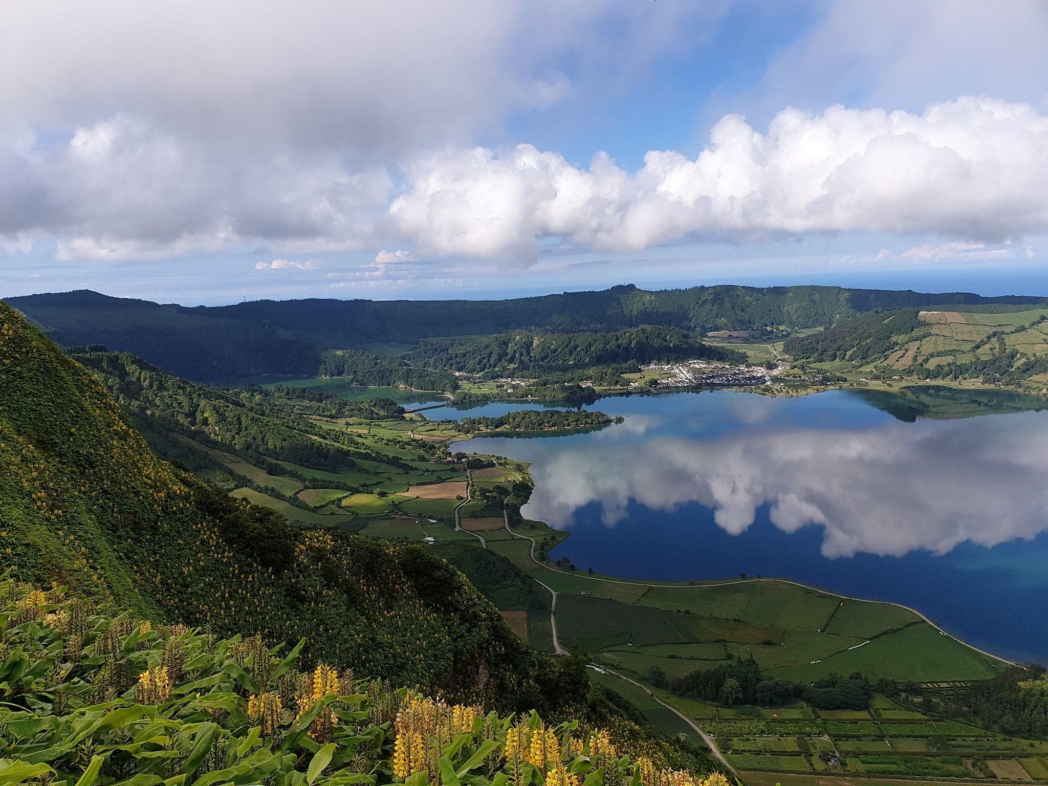 Sete Cidades Walking Tour with Azores Trails of Nature