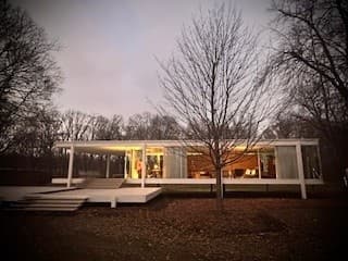 Lantern Walk at Edith Farnsworth House: Winter Solstice Tour on the Fox River