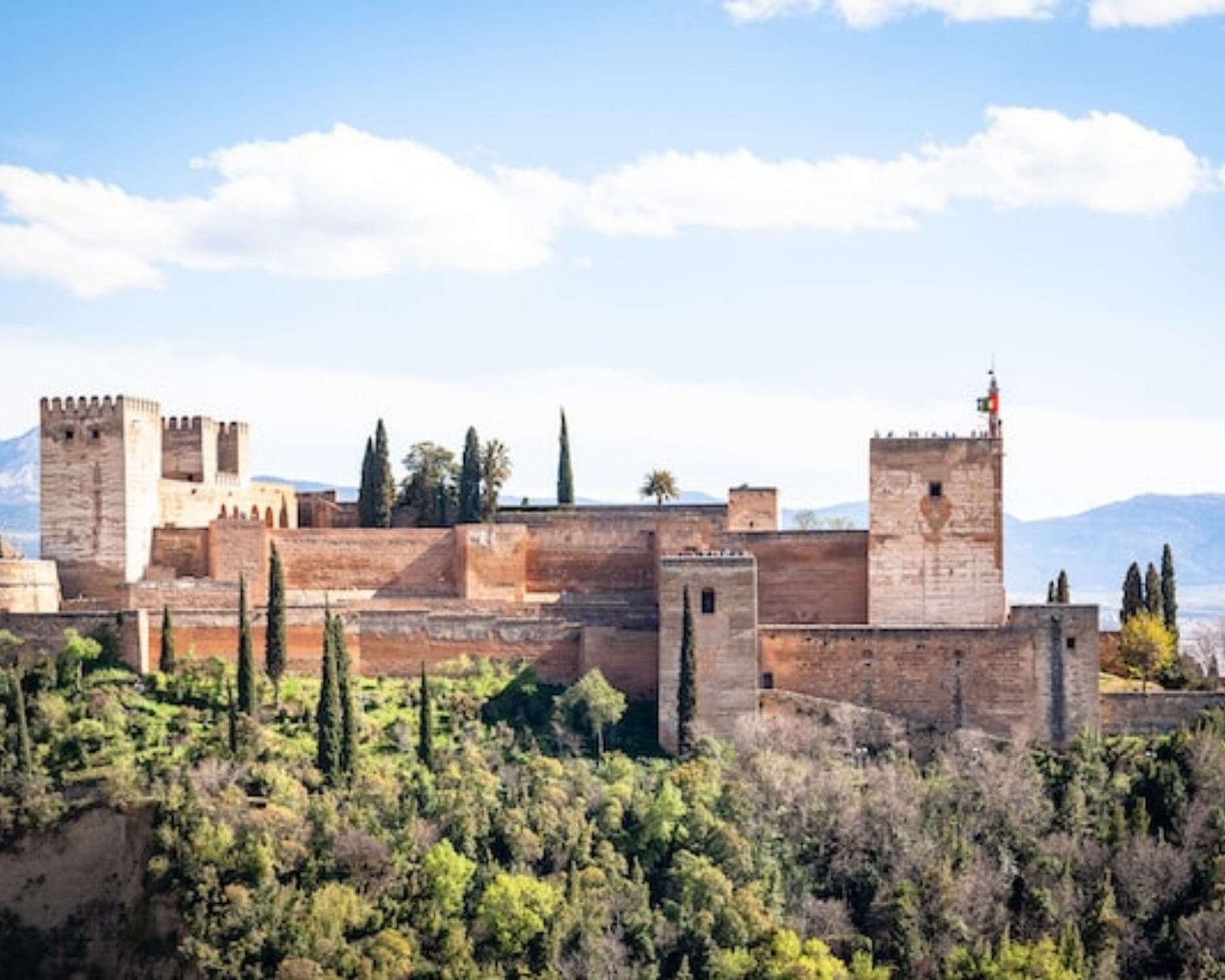 Guided Tour of the Alhambra with Granada Turismo y Ocio in Granada