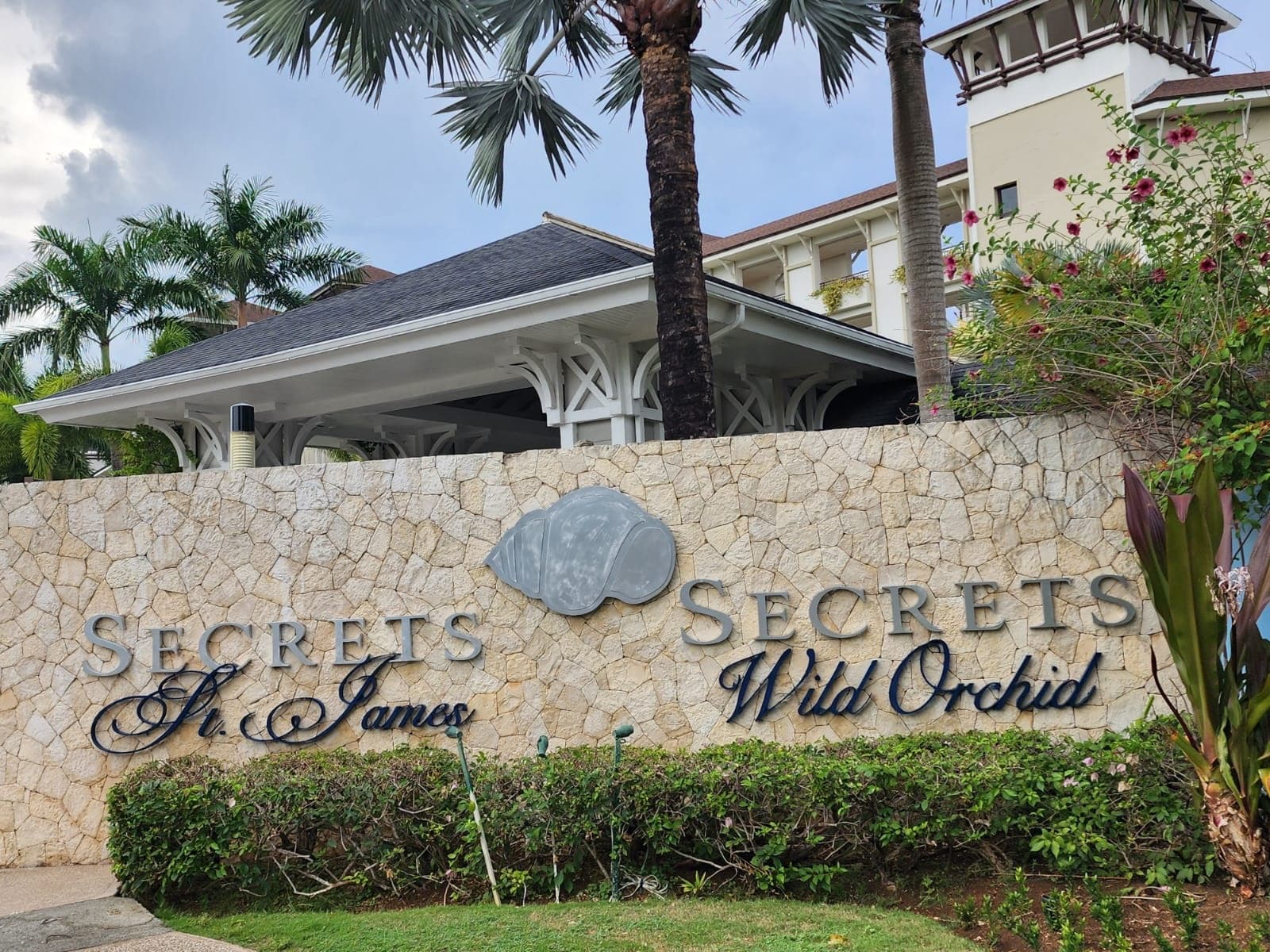 Swift Private Transfer to Secrets St. James — Montego Bay Airport Pickup