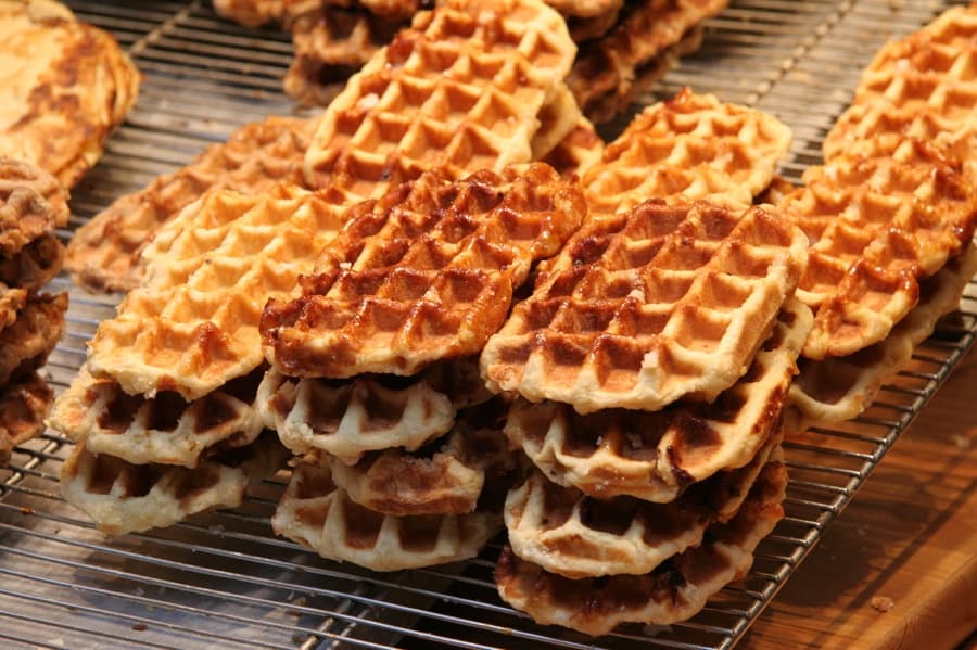 Taste Antwerp with Legends Tours’ Free Food Sampling