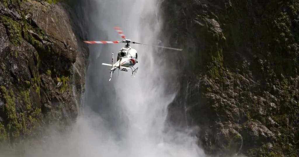 Doubtful & Milford Sound Helicopter Tours by Southern Lakes