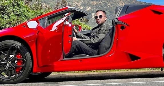 Drive a Lamborghini Huracán Spyder on the Embarcadero — 50-Minute Open-Top Supercar Experience photo 3
