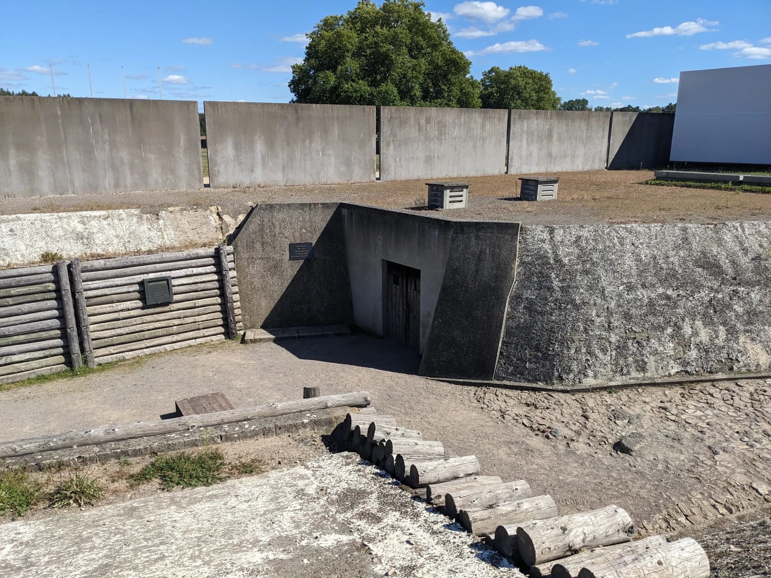 Private Guided Tour to Sachsenhausen Concentration Camp from Berlin: History and Reflection photo 4