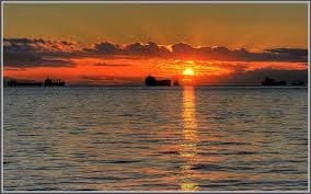 Sunset Sailing in Vancouver Harbour: Private Evening Charter from North Vancouver photo 3