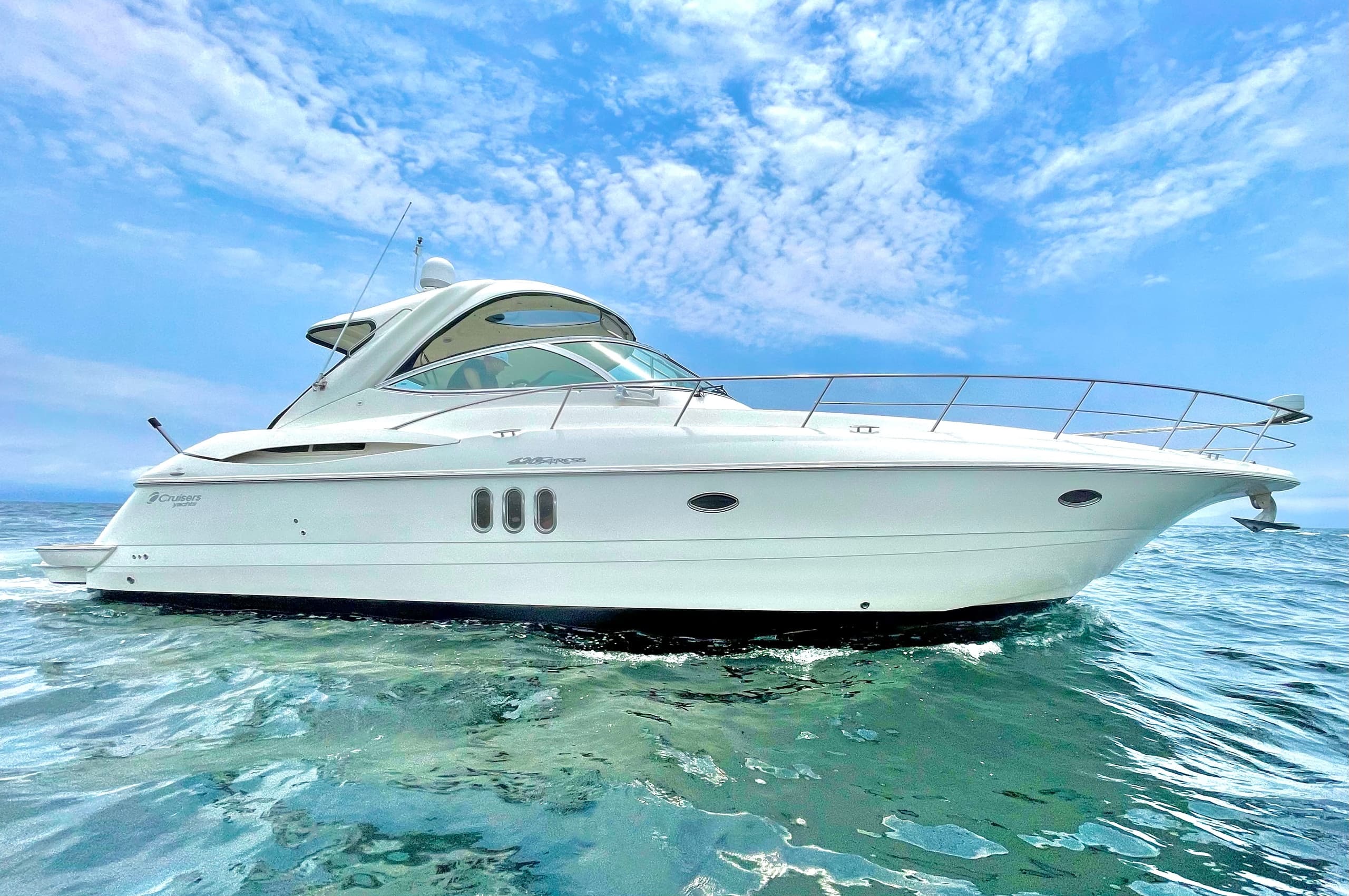 Luxury Bay Yacht Charters with Jet's Private Boat Tours