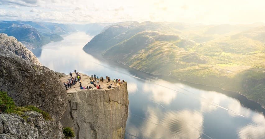 Pulpit Rock Guided Hike with GetGuidedNorway AS