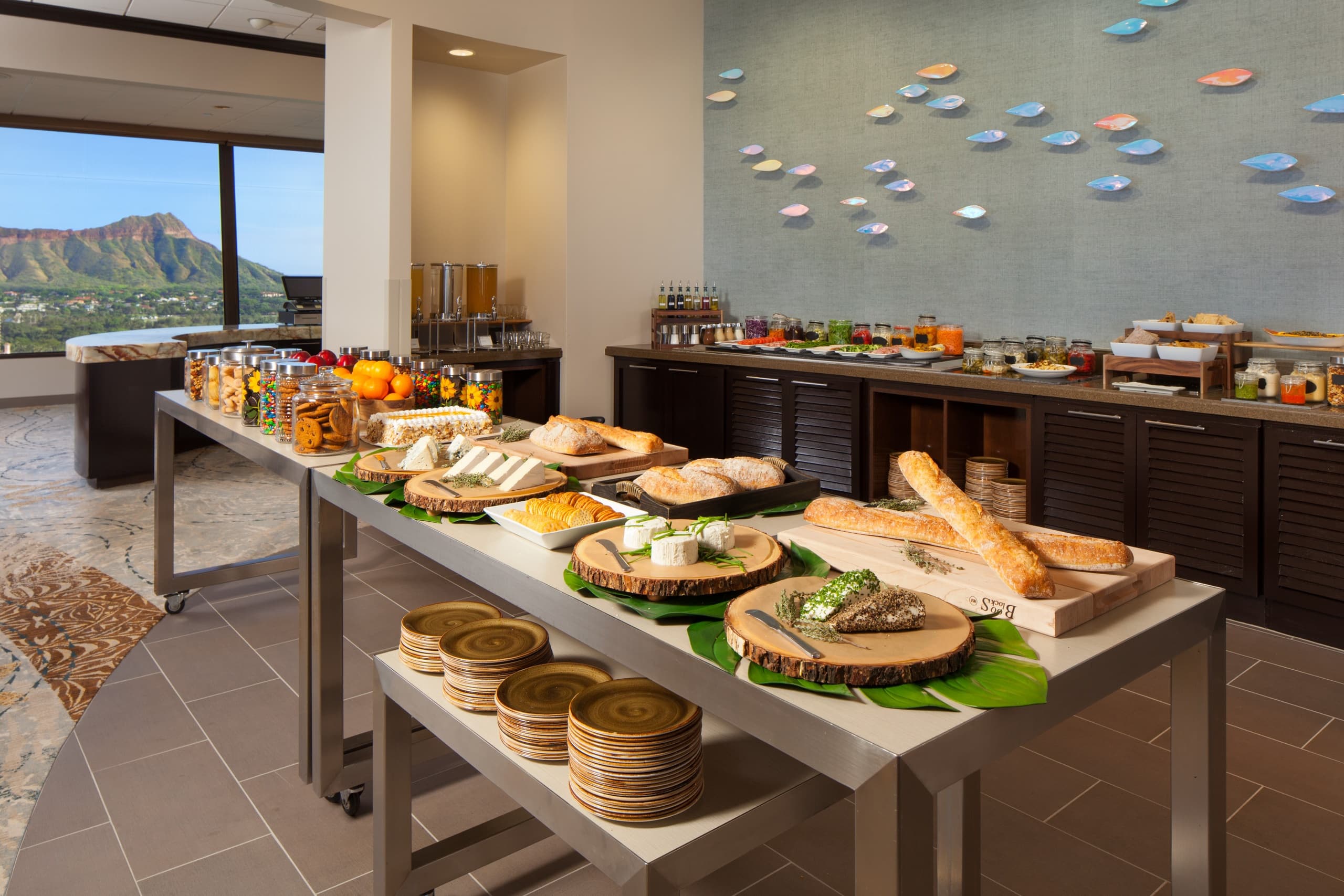 Celebrate New Year's Eve with a Gourmet Feast at Leahi Lounge in Honolulu photo 4