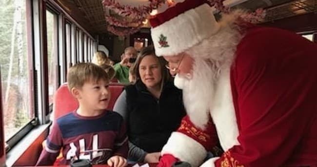Ride the Santa Express Premier Class: A Festive Adventure in Lincoln, NH